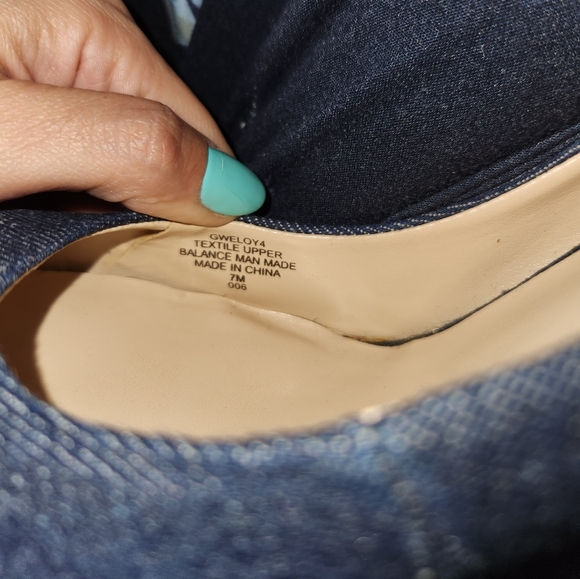 Guess Denim Classic Pump Heels Woman's size 7 - Picture 3 of 6